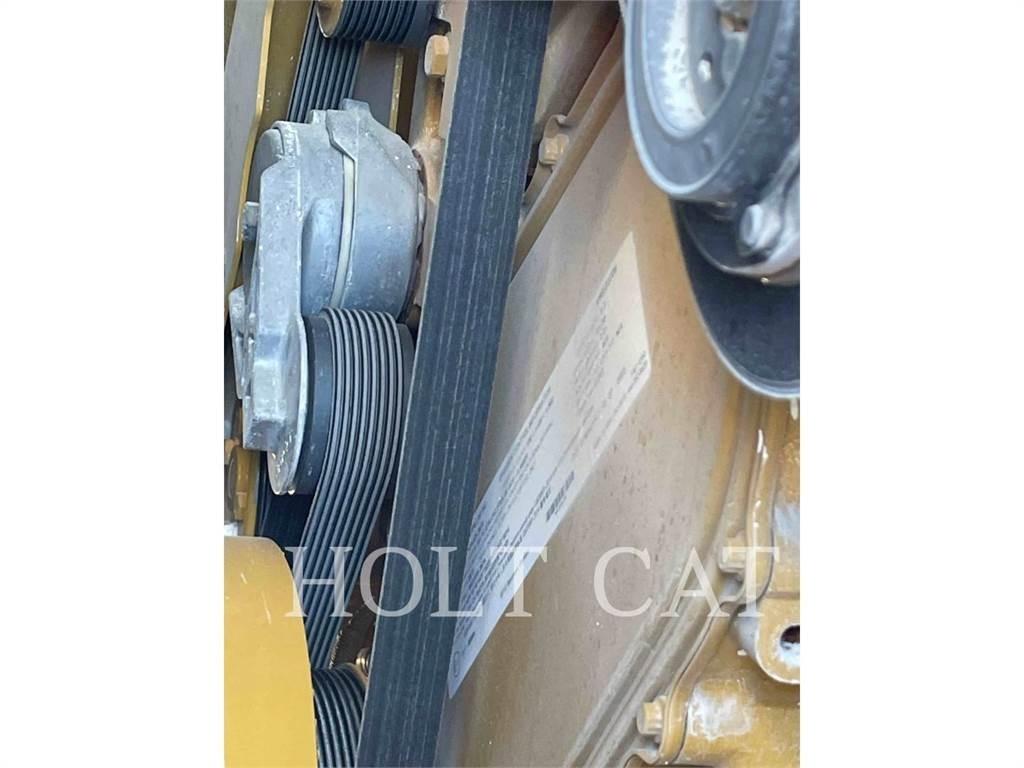 CAT RM400 CAB Reciclatori asfalt