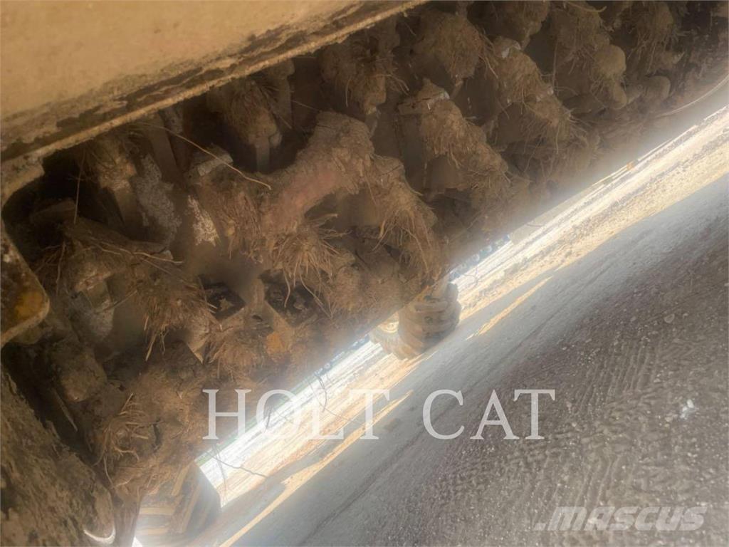 CAT RM400 CAB Reciclatori asfalt
