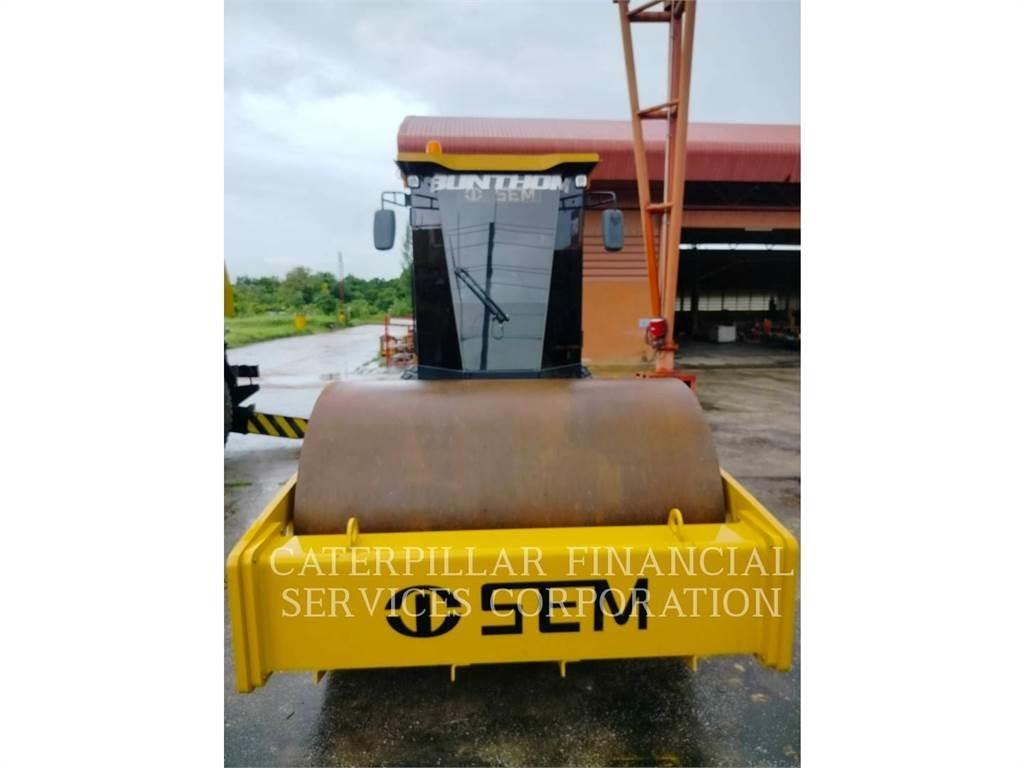CAT SEM510 Compactoare monocilindrice