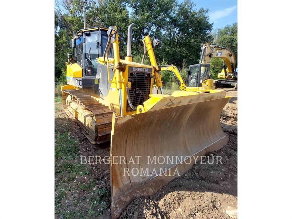 CAT TD-15M Buldozere pe senile