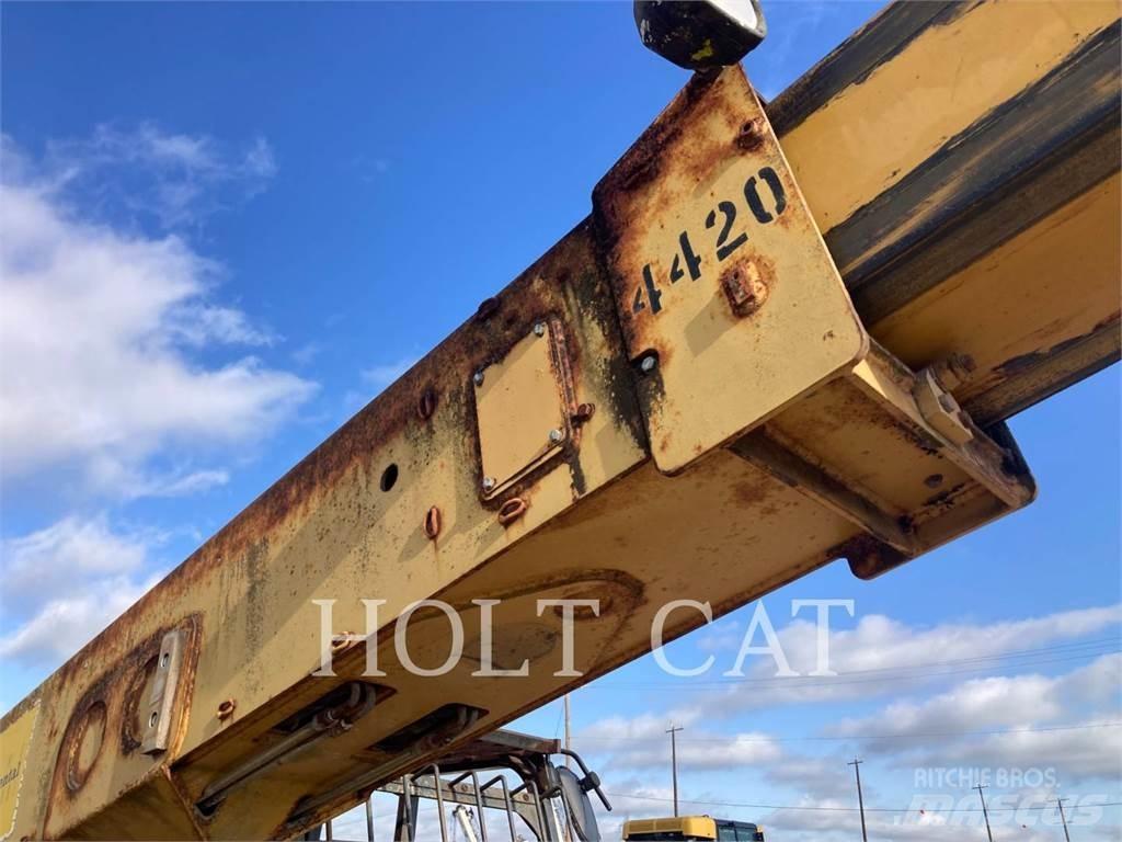 CAT TH63 Stivuitoare telescopice