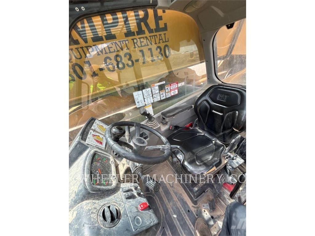 CAT TL1055D CB Stivuitoare telescopice