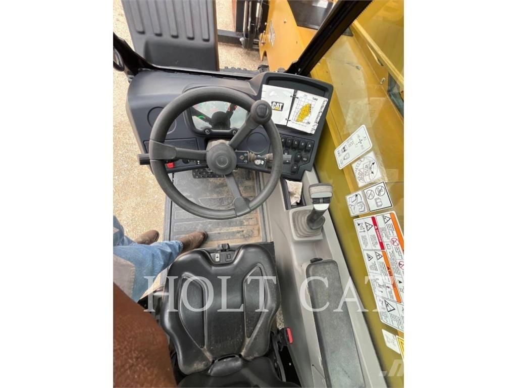 CAT TL642 Stivuitoare telescopice