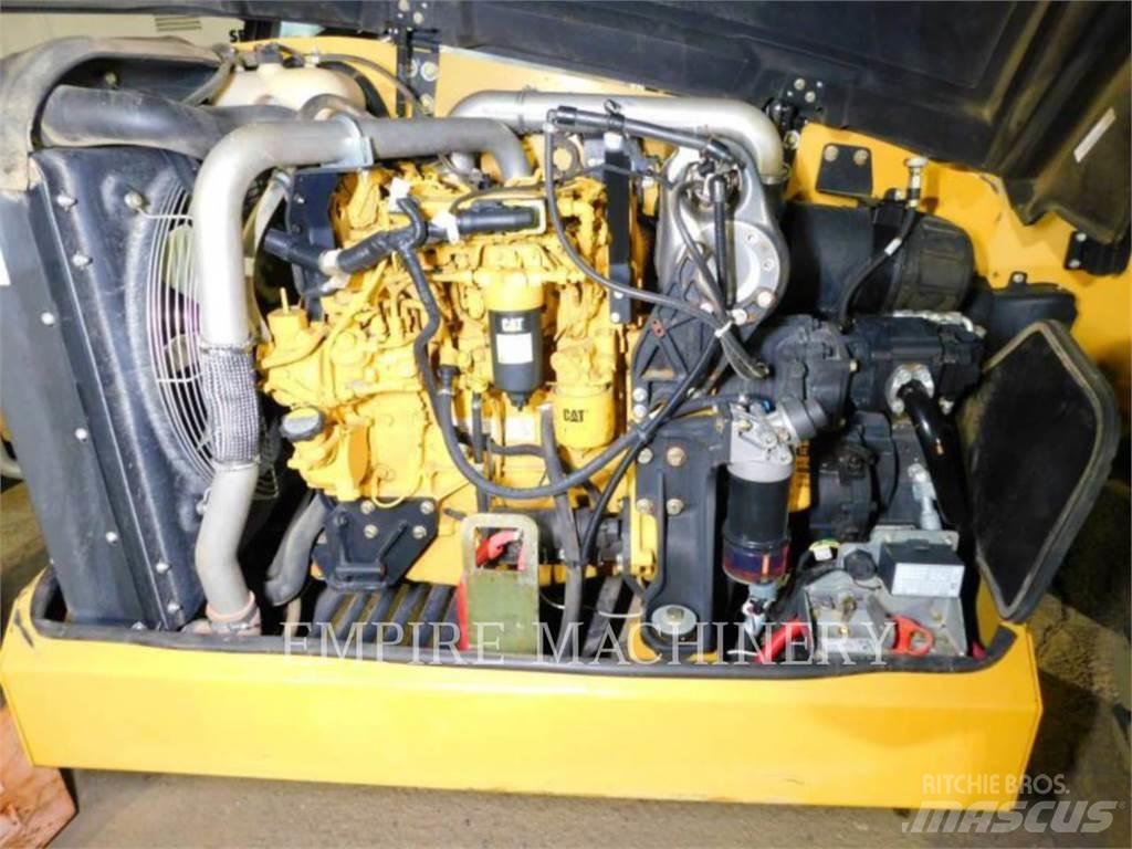 CAT TL642D Stivuitoare telescopice
