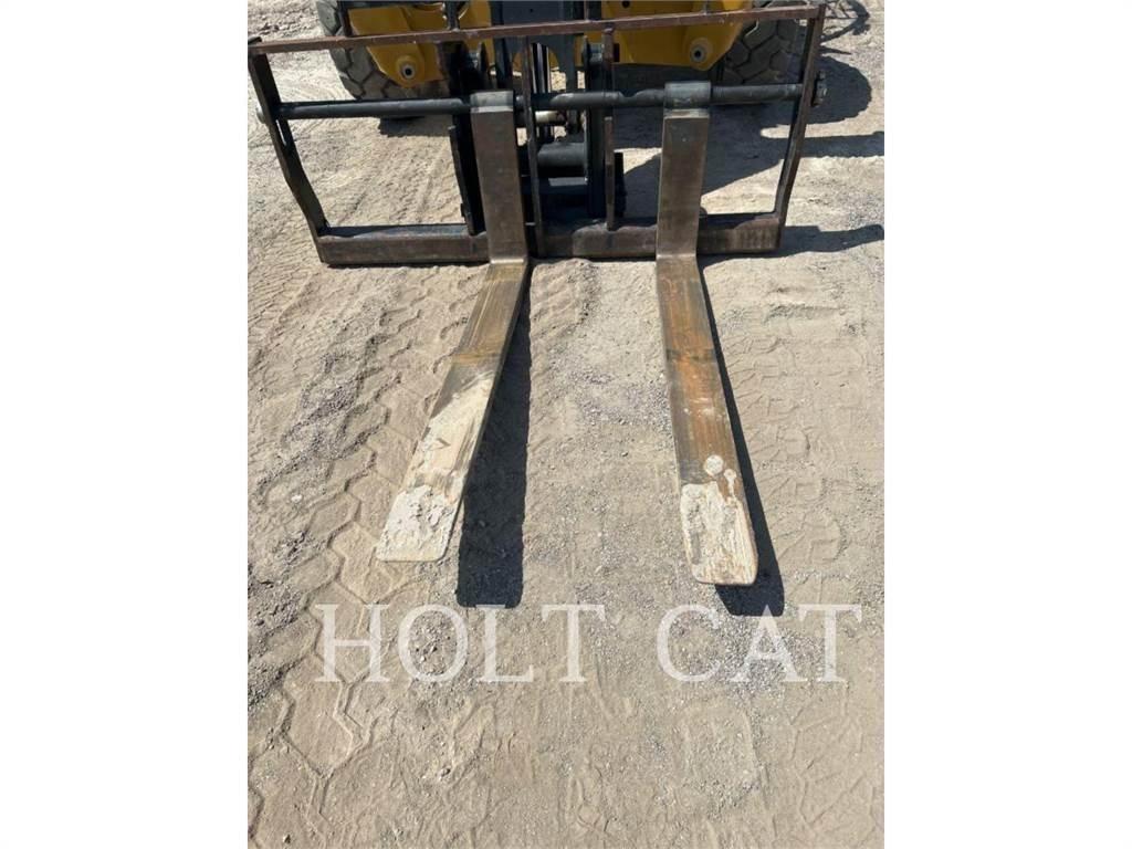 CAT TL943 Stivuitoare telescopice