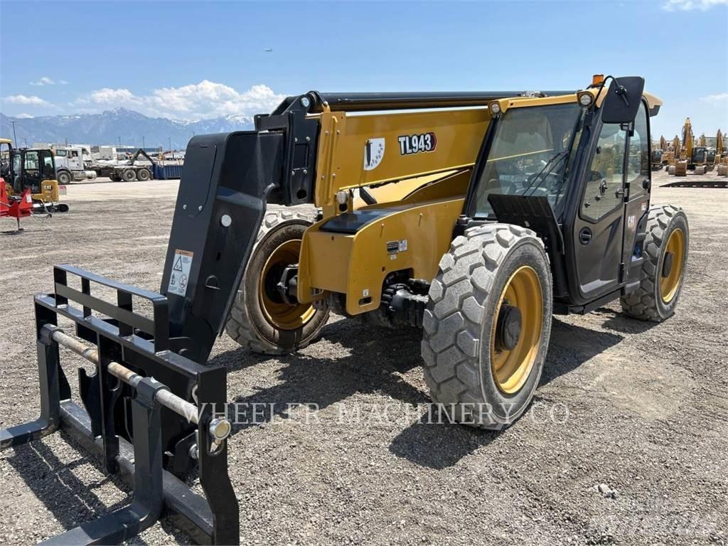 CAT TL943 CB Stivuitoare telescopice