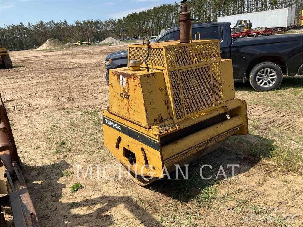 CAT TSM54 Compactoare sol