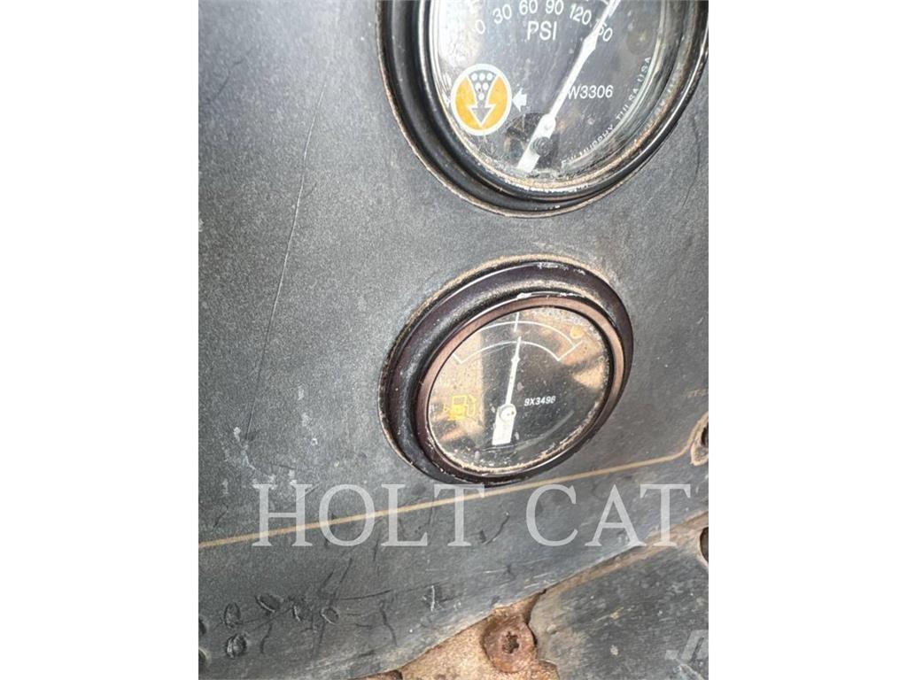 CAT W00 613C Elevatoare