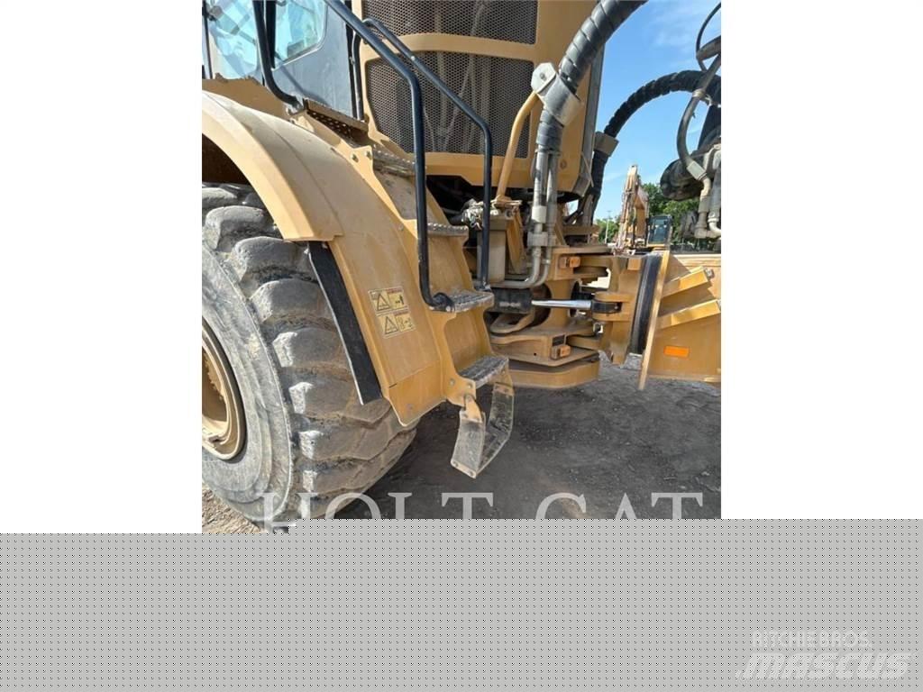 CAT W00 740GC Cisterne