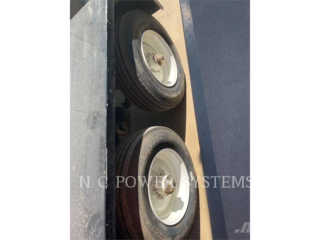 CAT XQ 400 Alte generatoare