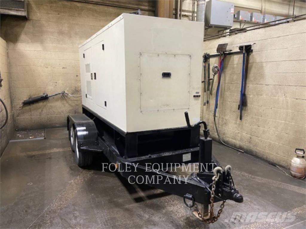 CAT XQ100 Alte generatoare