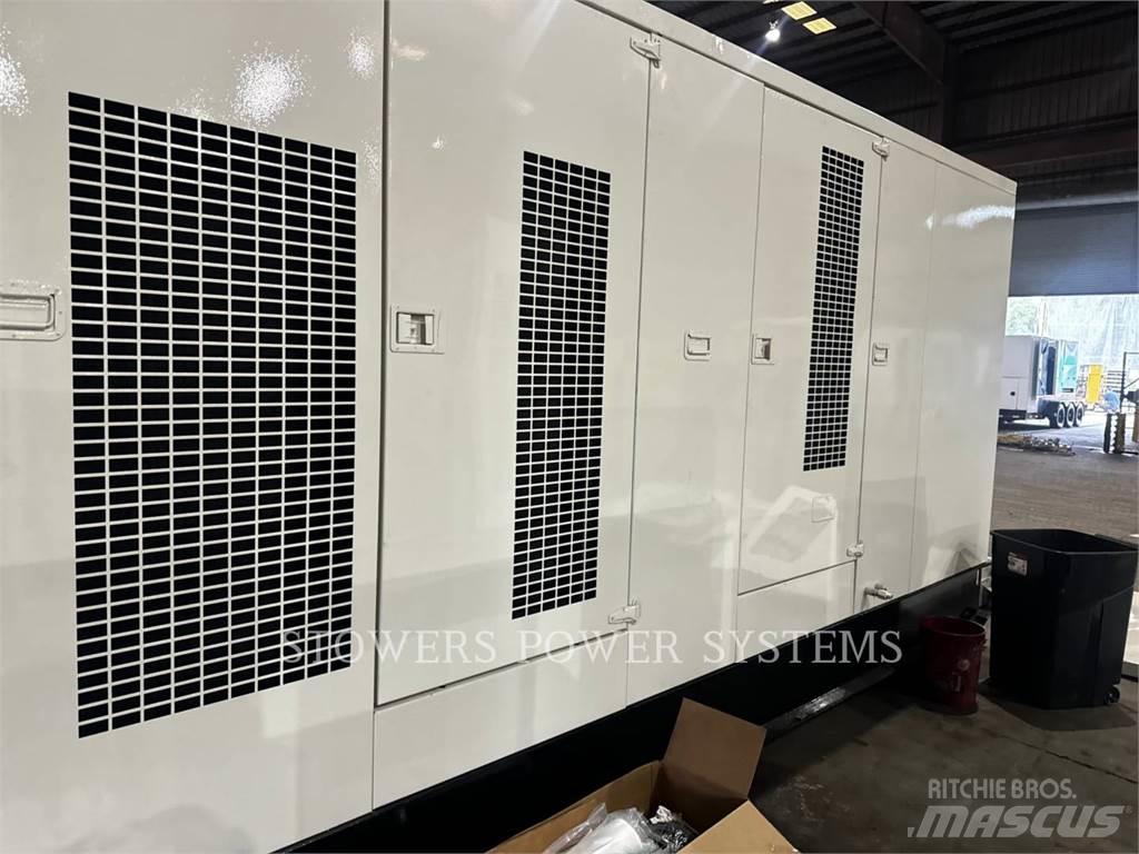 CAT XQ400 Alte generatoare