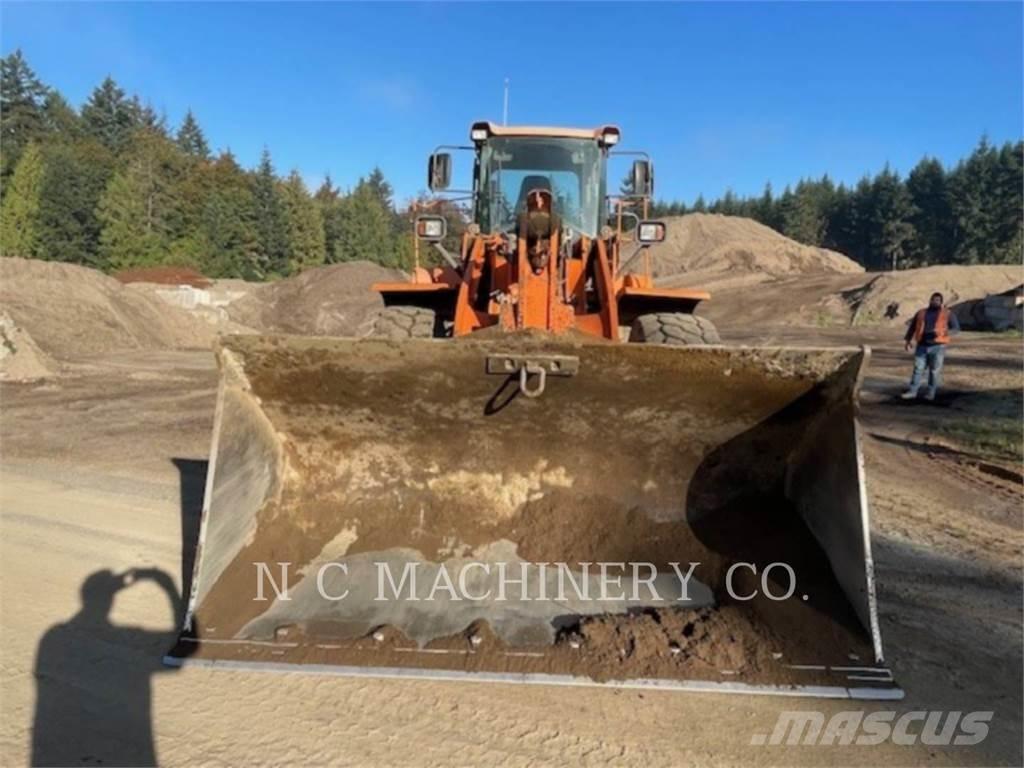 Doosan DL420-3 Incarcator pe pneuri