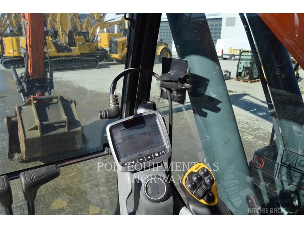 Doosan DX235 Excavatoare pe șenile
