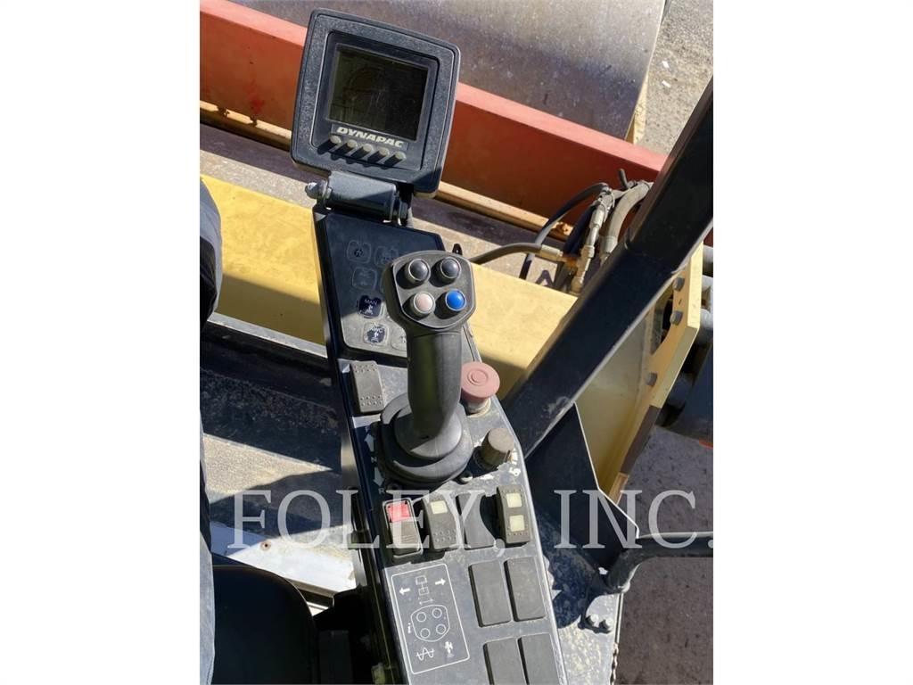 Dynapac CC324HF Cilindri compactori dubli