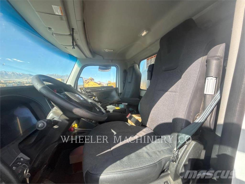  E.D. ETNYRE DIST 3500 Pulverizatoare de bitum