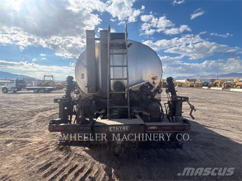  E.D. ETNYRE DIST 3500 Pulverizatoare de bitum