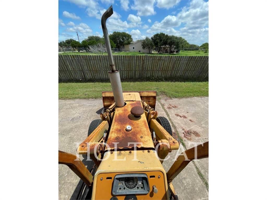 Ford 555 Buldoexcavatoare