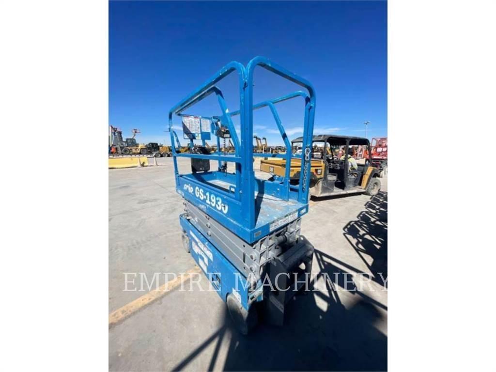 Genie GS1930 Nacele cu brat articulat