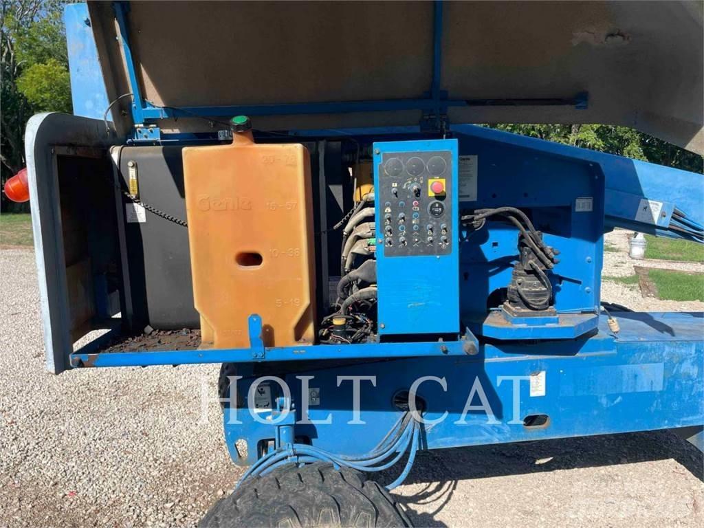 Genie S-40 Nacele cu brat articulat