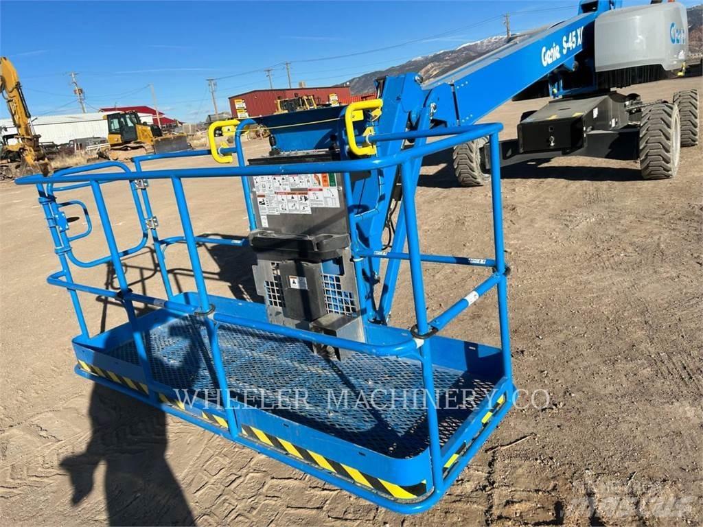 Genie S45XC Nacele cu brat articulat