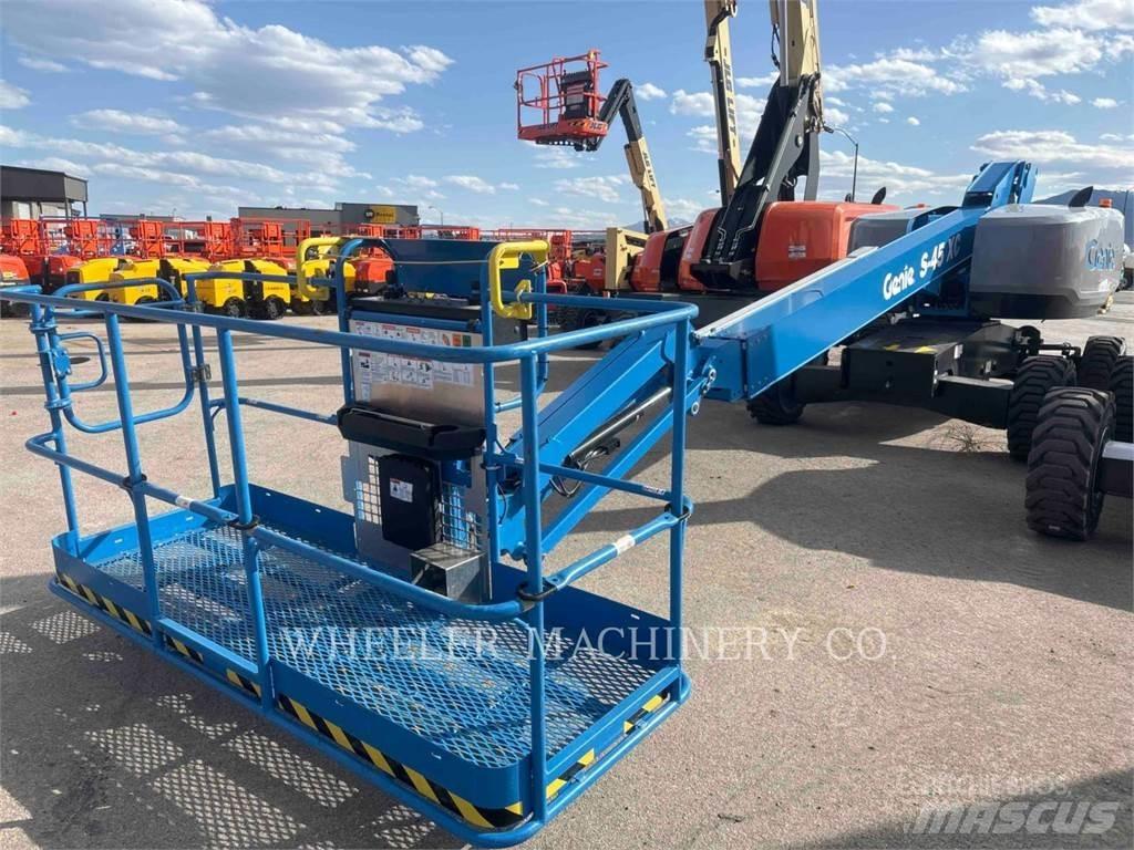 Genie S45XC Nacele cu brat articulat