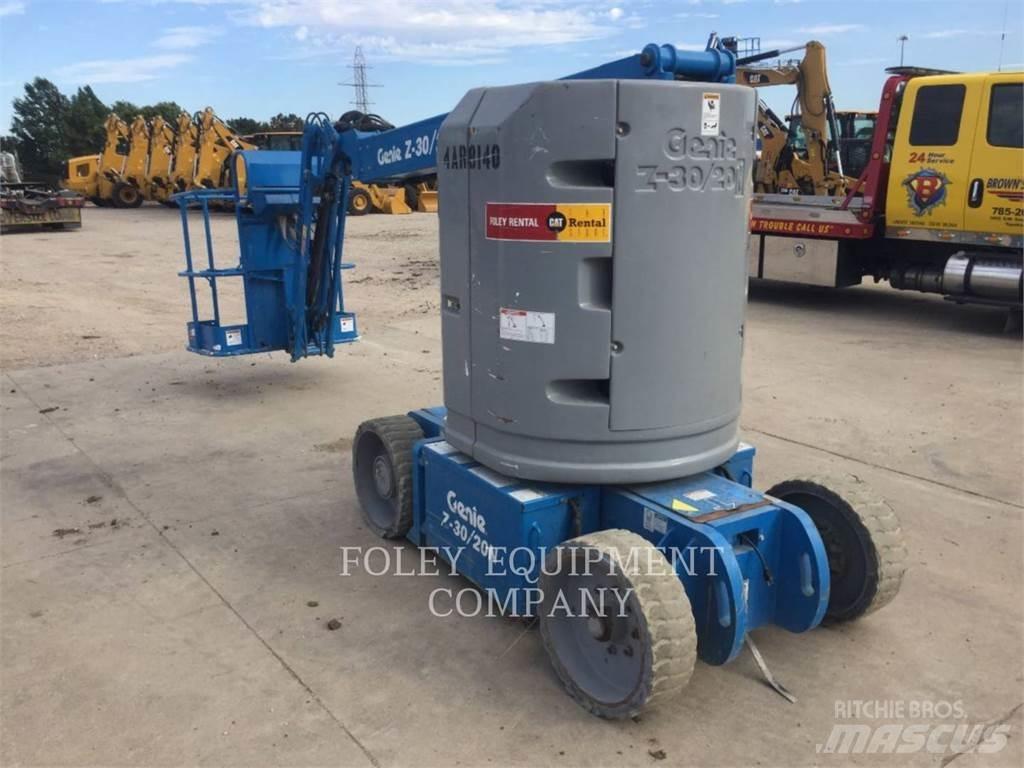 Genie Z30/20NR Nacele cu brat articulat