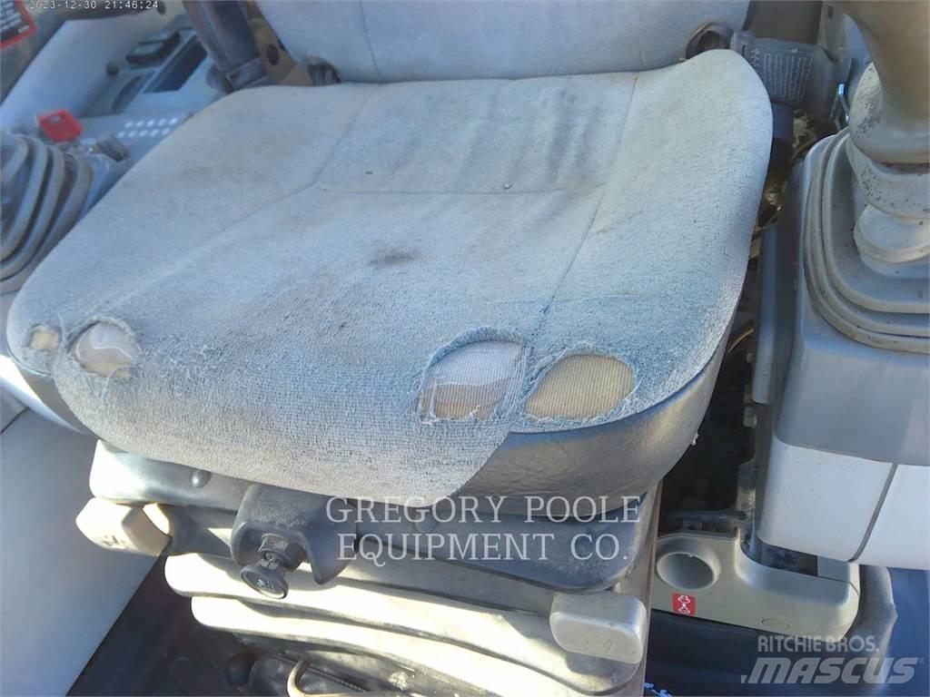 Hitachi 210LC Excavatoare pe șenile
