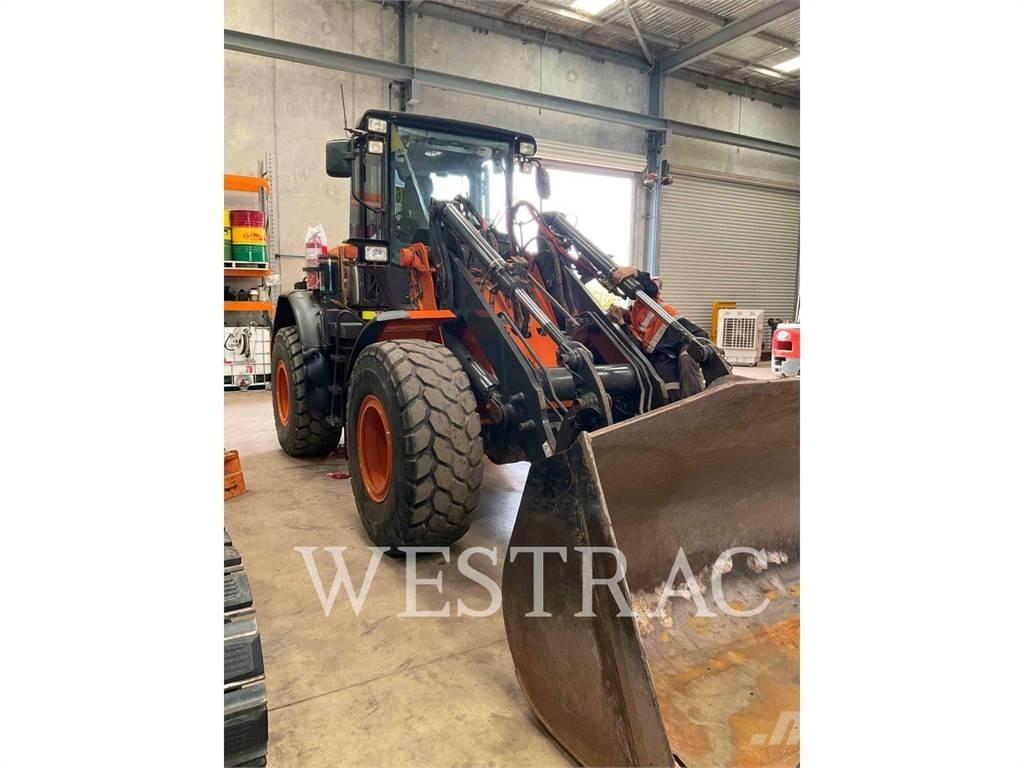 Hitachi ZW180-5B Incarcator pe pneuri