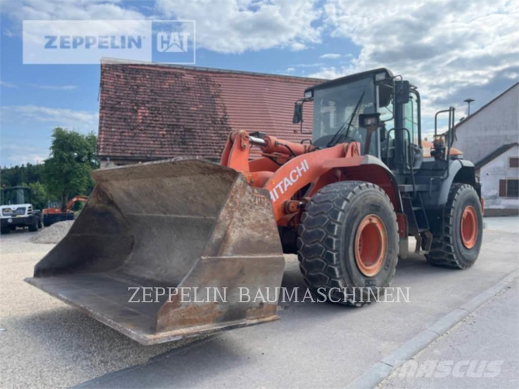 Hitachi ZW220 Incarcator pe pneuri
