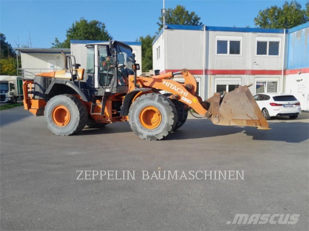 Hitachi ZW250 Incarcator pe pneuri