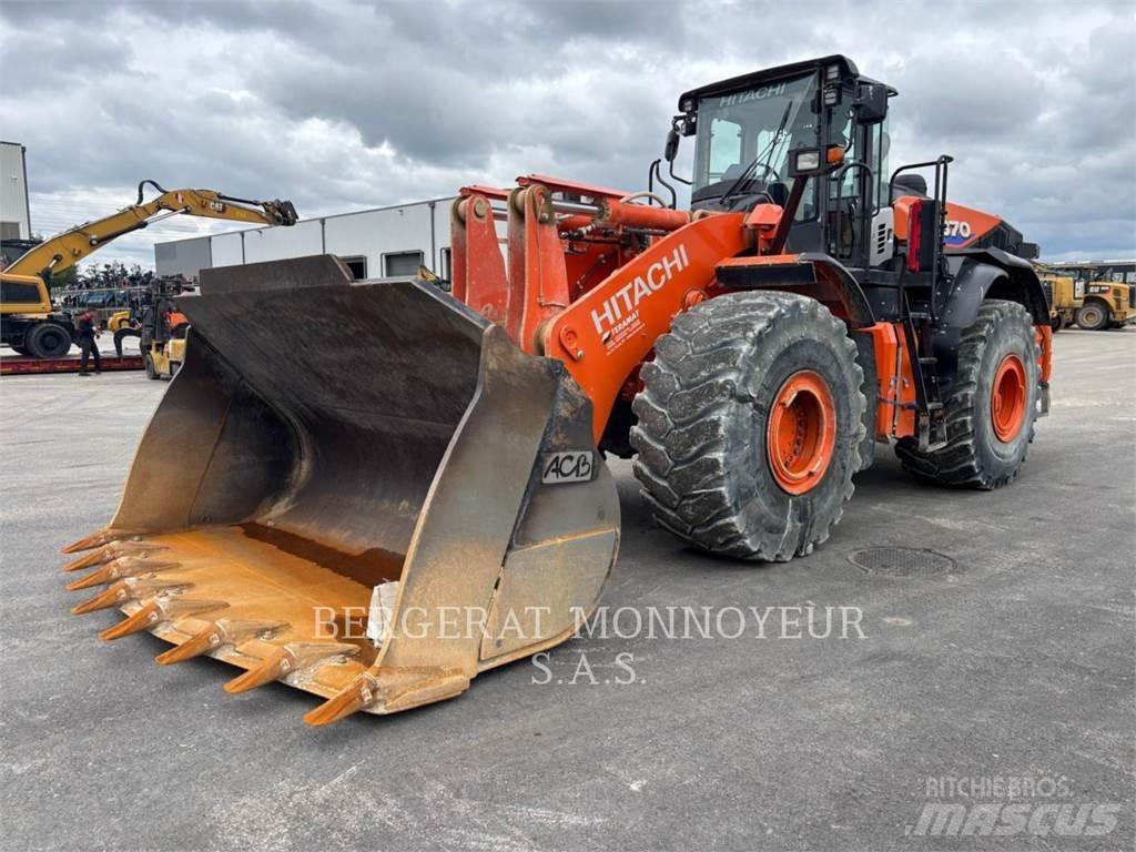 Hitachi ZW370.6 Incarcator pe pneuri