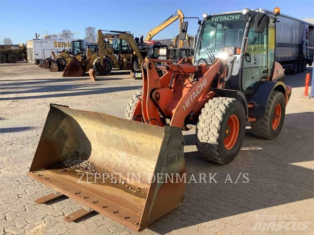 Hitachi ZW95 Incarcator pe pneuri