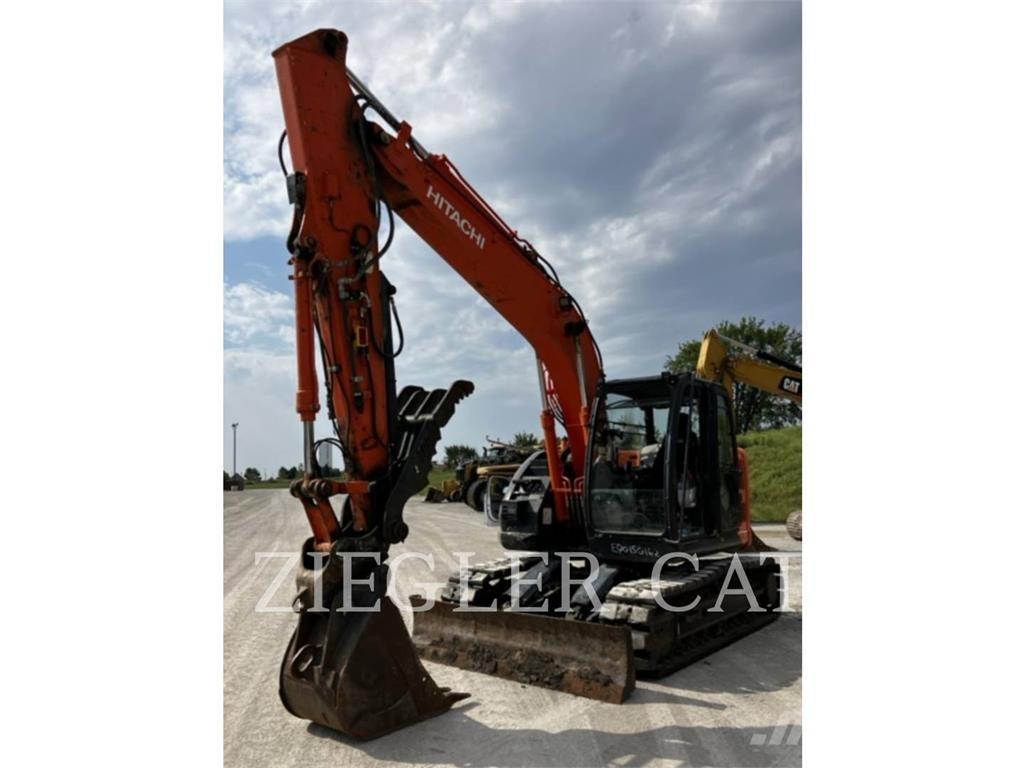 Hitachi ZX135 Excavatoare pe șenile
