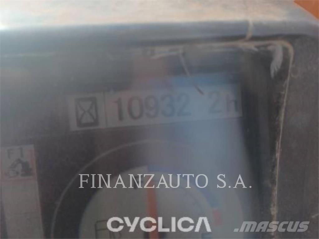 Hitachi ZX210 Excavatoare pe șenile
