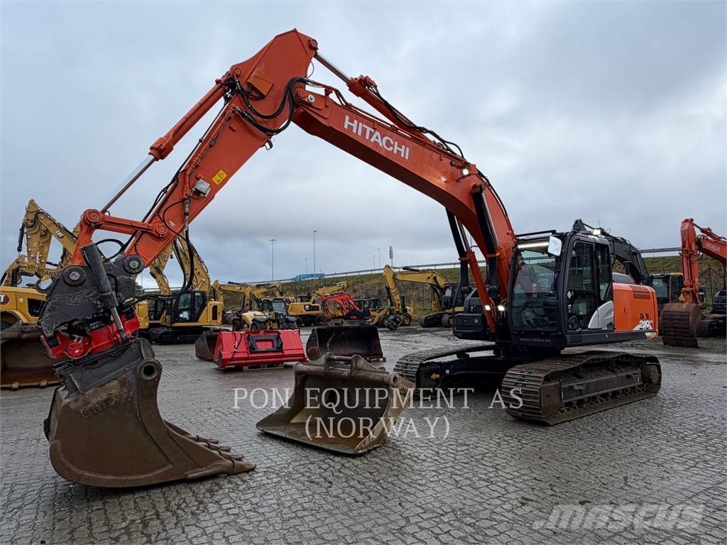 Hitachi ZX210LC Excavatoare pe șenile
