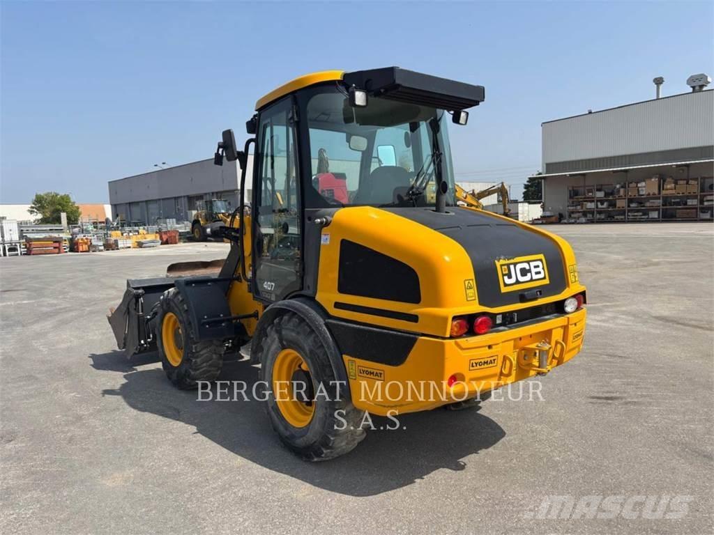 JCB 407 Incarcator pe pneuri