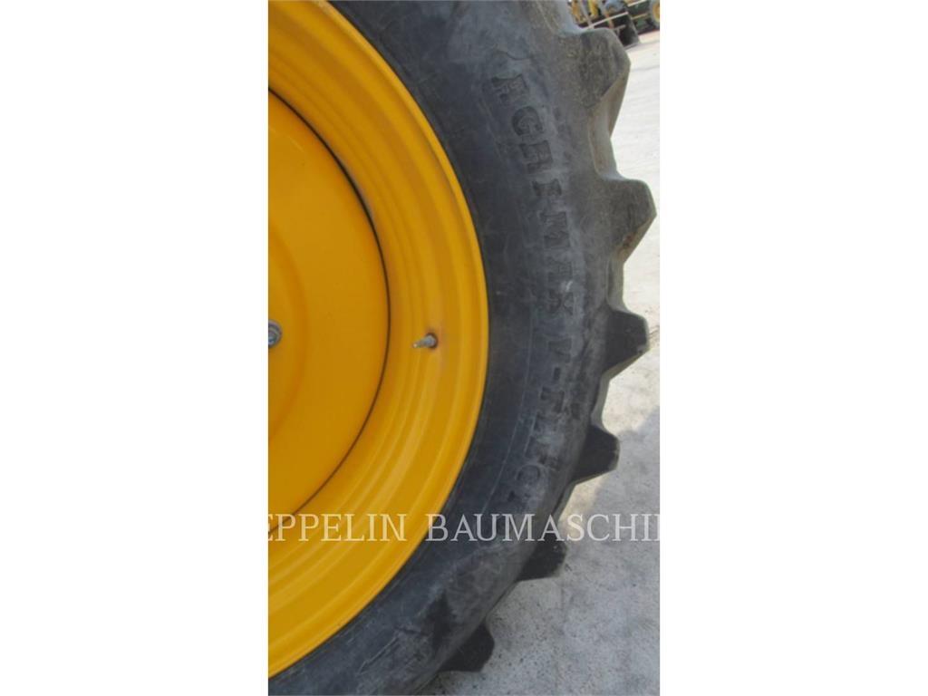 JCB 8330 Transportoare