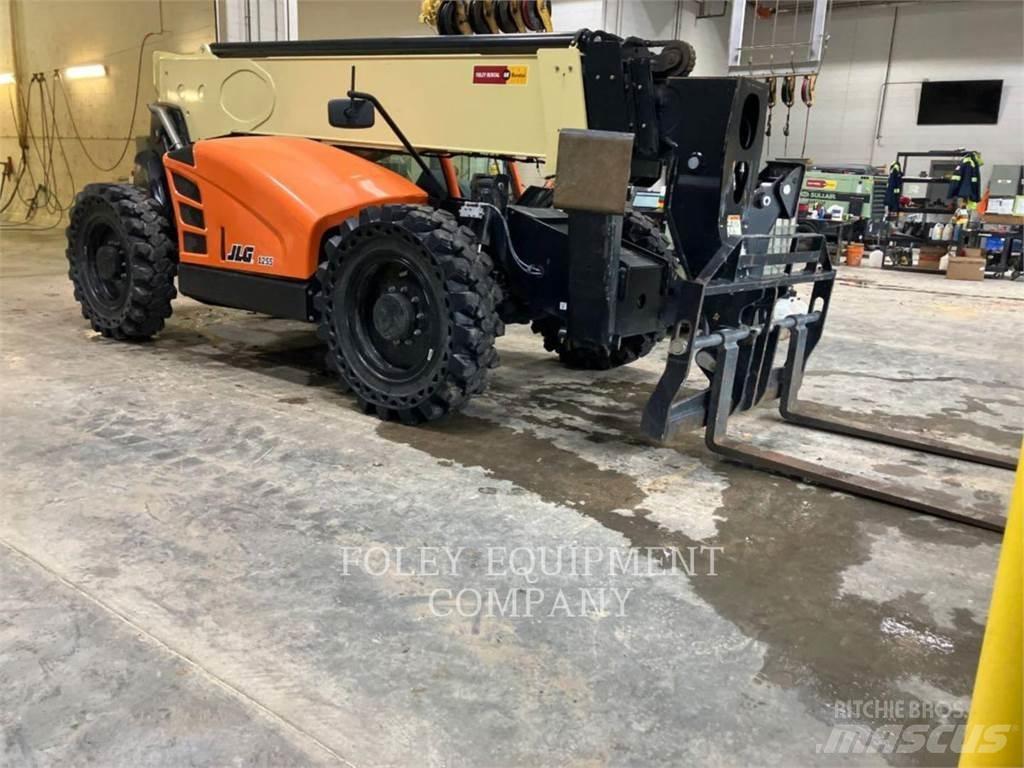 JLG 1255C Stivuitoare telescopice