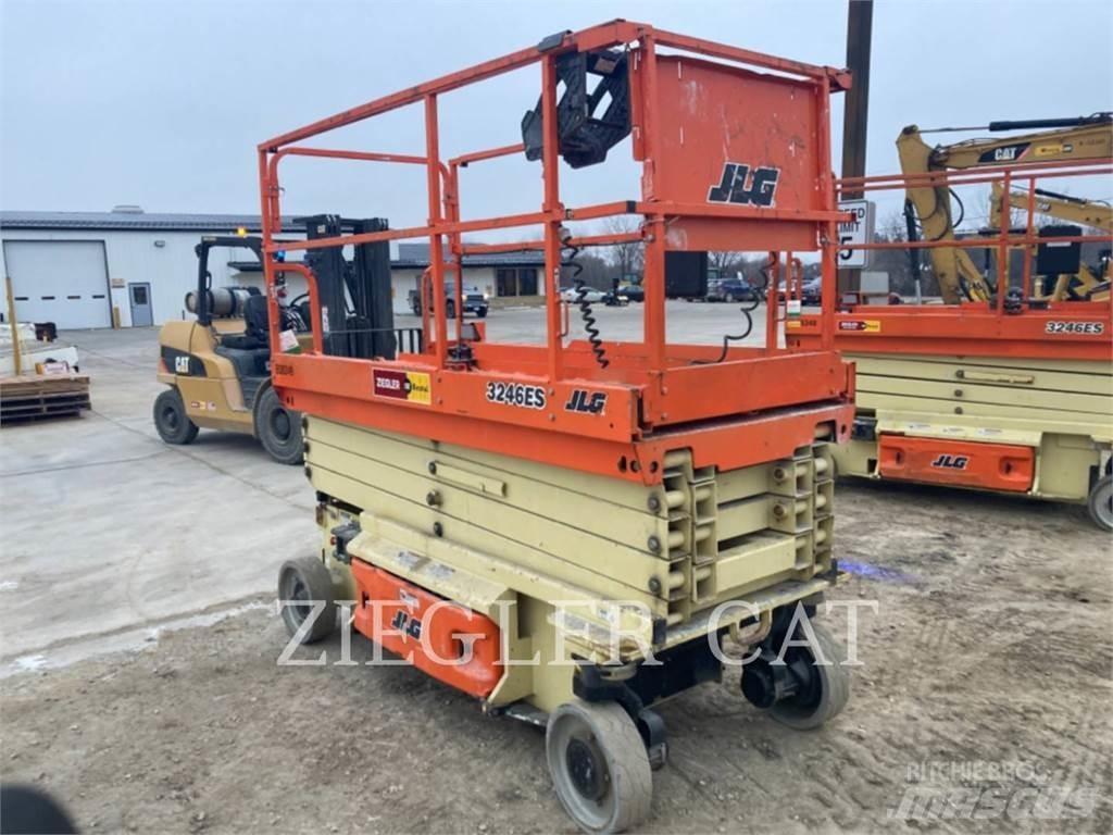 JLG 3246ES Platforme foarfeca