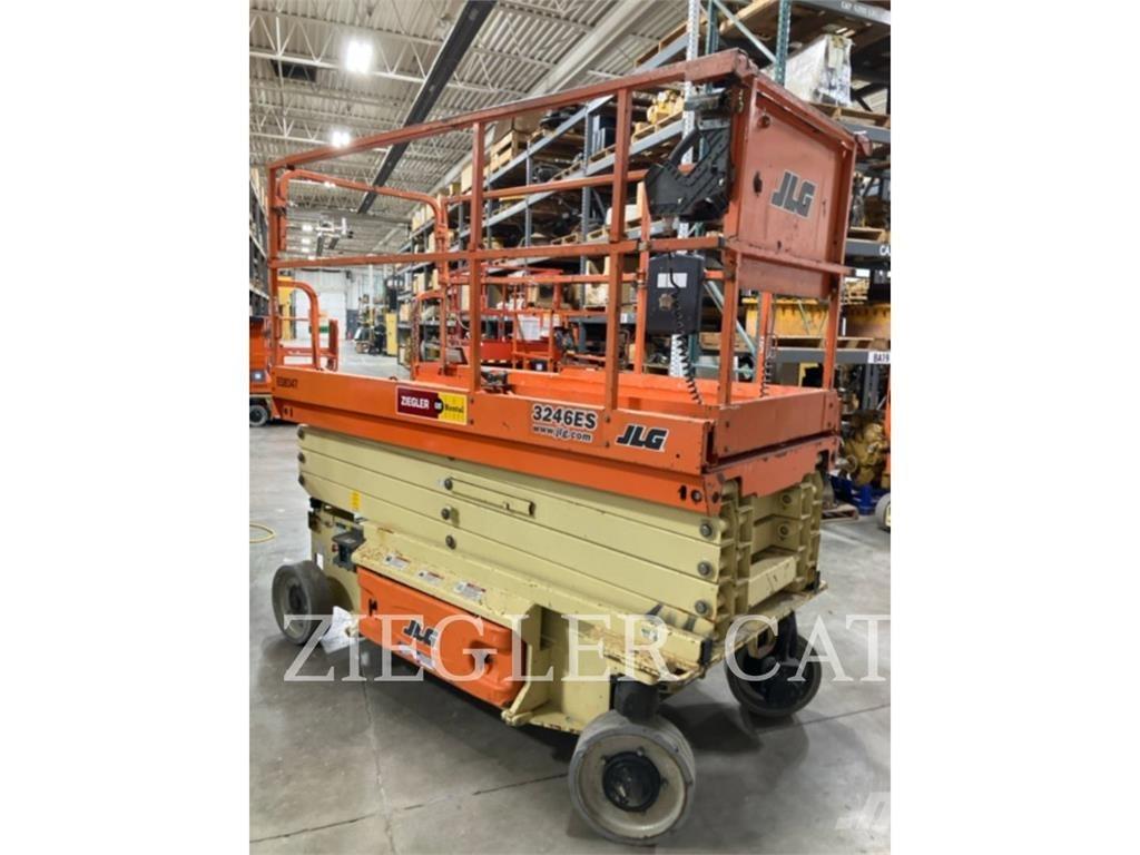JLG 3246ES Platforme foarfeca