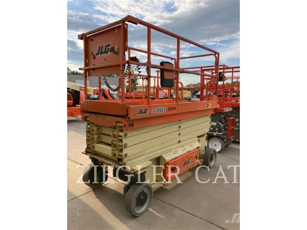 JLG 3246ES Platforme foarfeca