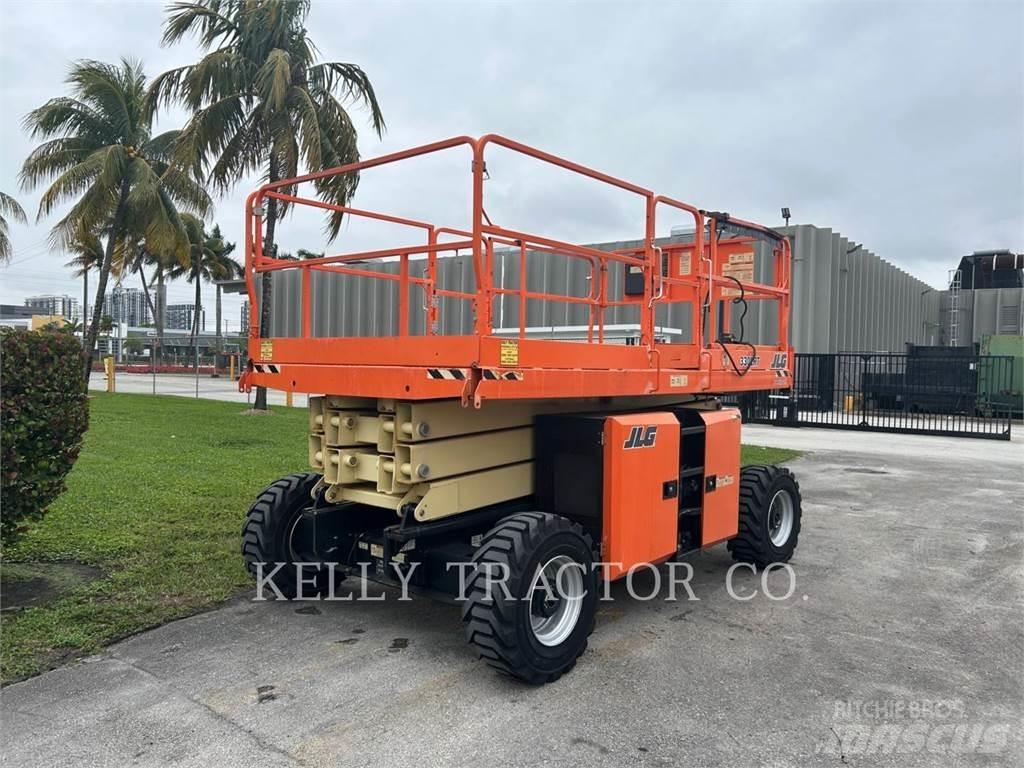 JLG 330LTR Platforme foarfeca