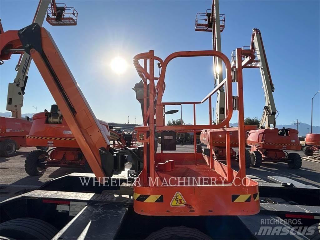 JLG 460SJ Nacele cu brat articulat