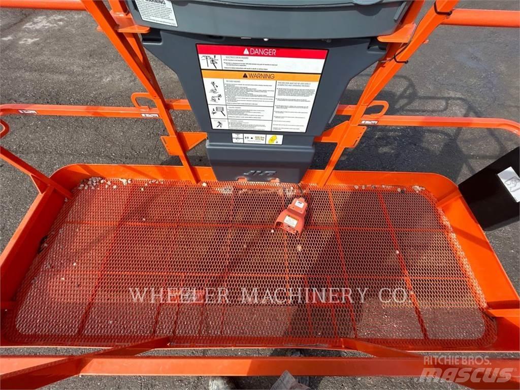 JLG 460SJ Nacele cu brat articulat