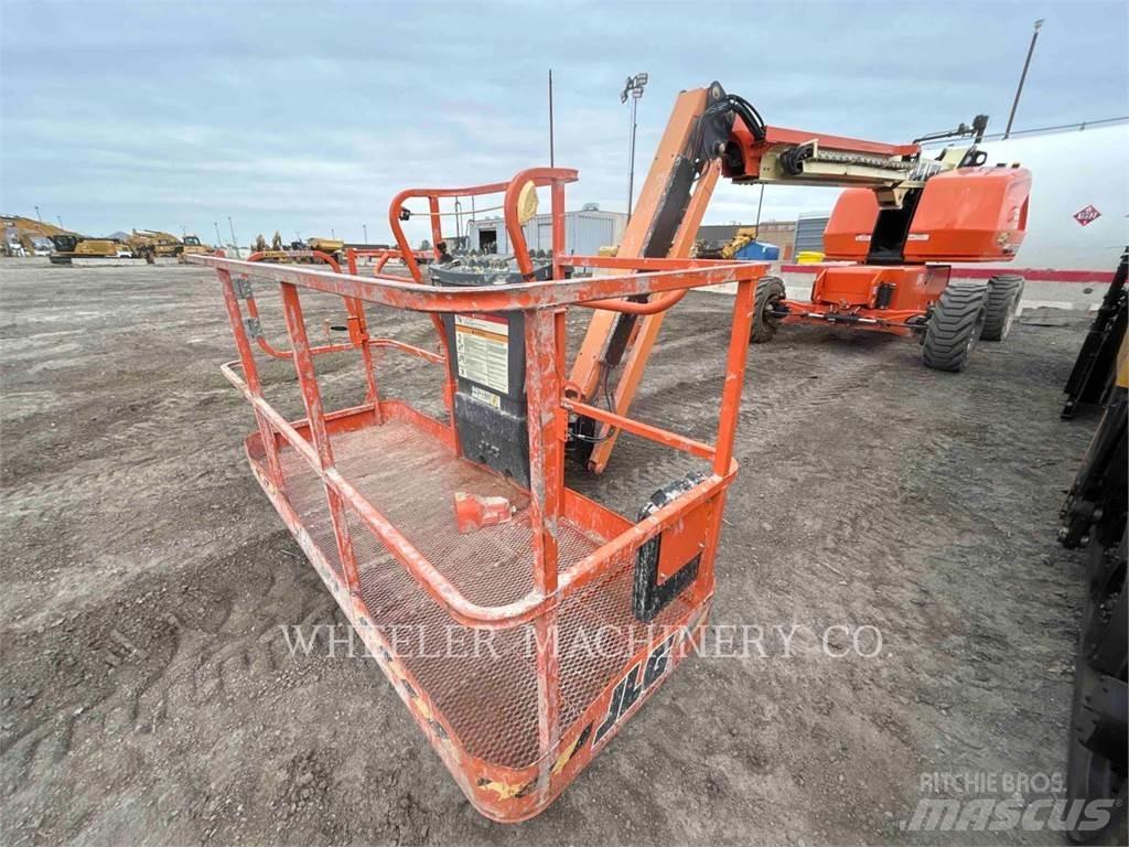 JLG 460SJ Nacele cu brat articulat