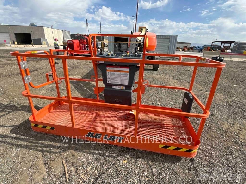 JLG 460SJ Nacele cu brat articulat