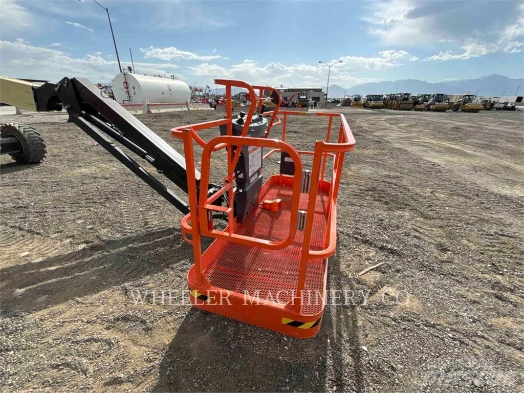 JLG 460SJ Nacele cu brat articulat