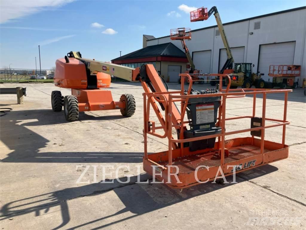 JLG 460SJ Nacele cu brat articulat