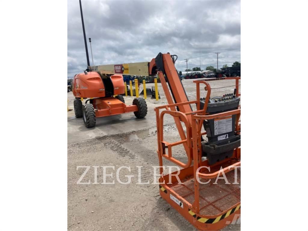 JLG 460SJ Nacele cu brat articulat